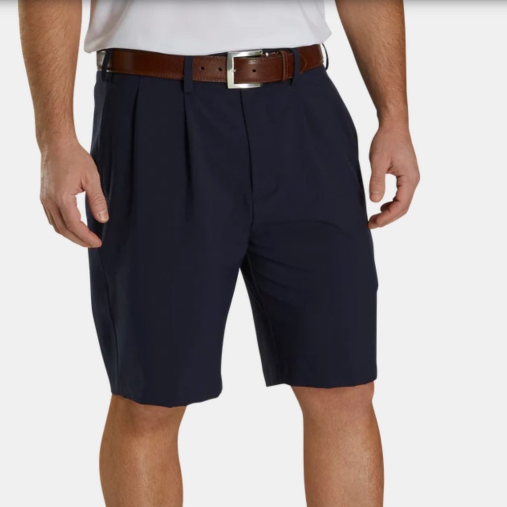 FOOTJOY Pleated Shorts (Size 38)
